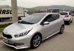 Kia Ceed Uyumlu Ön Tampon Flap